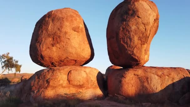 Northern Territory Devils Marbles — Stock Video