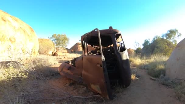 Devils Marbles naturreservat — Stockvideo