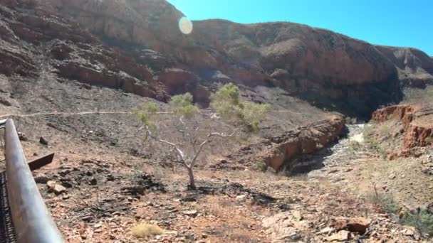 Turism i norra territoriet Outback — Stockvideo