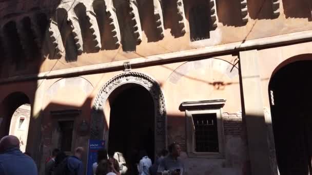 Torre Asinelli Bolonia — Vídeo de stock