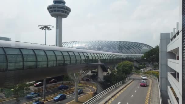 Torre di controllo dell'aeroporto Jewel Changi — Video Stock