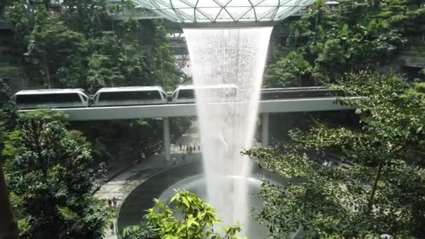 Skytrain, Jewel Changi Aeroporto — Video Stock