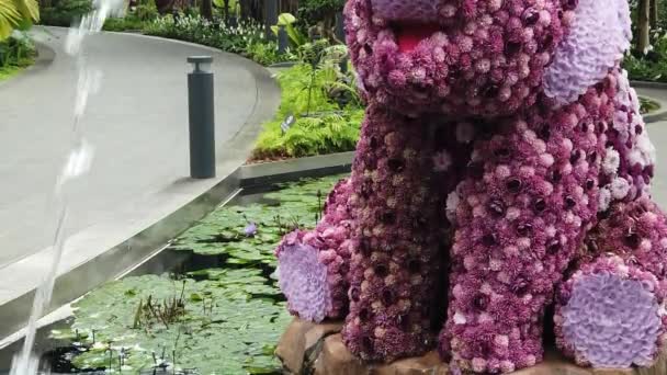 Escultura en el aeropuerto de Jewel — Vídeos de Stock