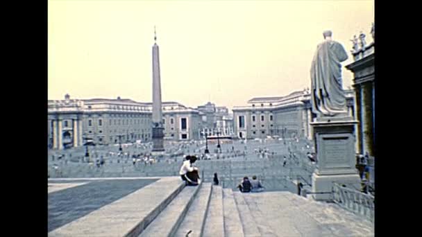 Petersplatz mit Touristen — Stockvideo