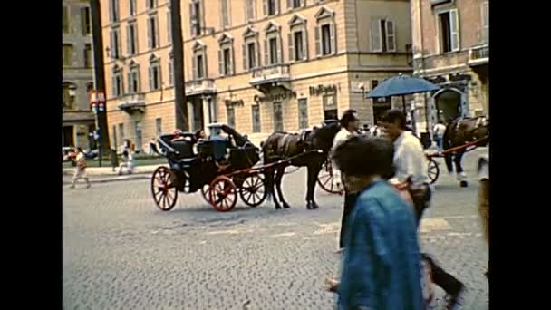 Άμαξες με άλογα της Ρώμης της δεκαετίας του 1980 — Αρχείο Βίντεο