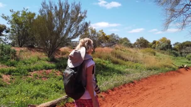 Фотограф подорожі в Австралії — стокове відео