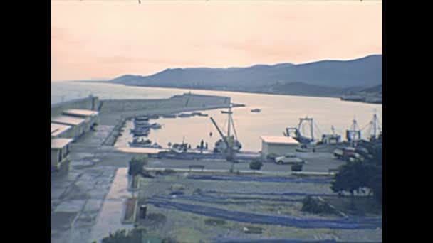 Porto de Peniscola na década de 1970 — Vídeo de Stock