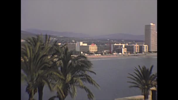 七十年代的盘尼索拉墙全景 — 图库视频影像