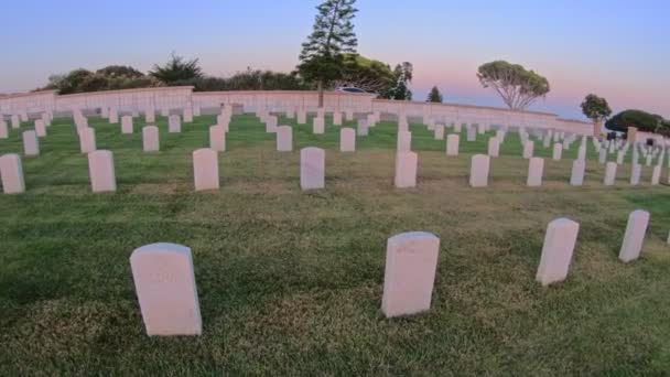 Cemetery with San Diego skyline — Stock Video
