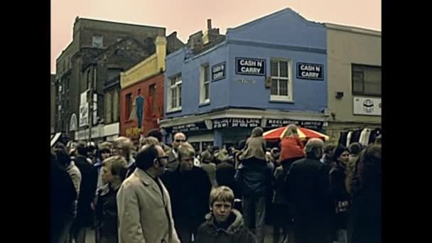 Londra strada 1970 archivio — Video Stock