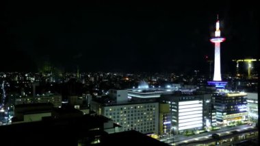 Kyoto Tower geceleri