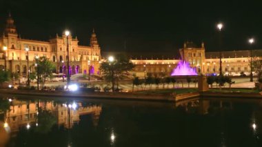 İspanya Meydanı Seville gecesi
