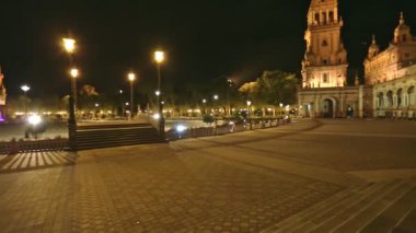 Sevilla 'daki İspanya Meydanı