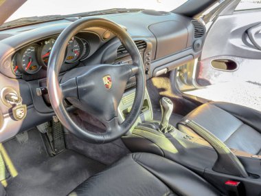 Porsche 911 direksiyon simidi