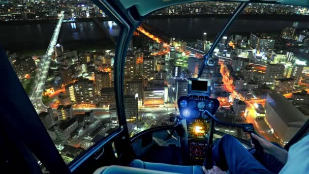 Helikopter luchtfoto op Osaka nachtzicht — Stockvideo