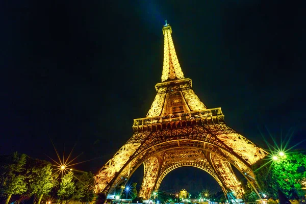 Tour Eiffel noite — Fotografia de Stock