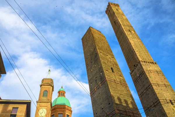 Dos torres de Bolonia — Foto de Stock