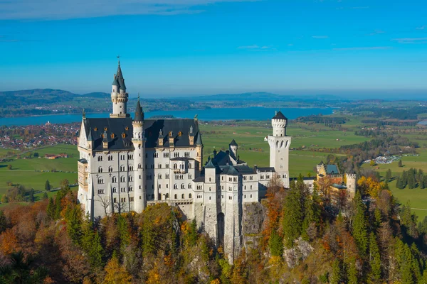 Neuschwanstein in de herfst — Stockfoto