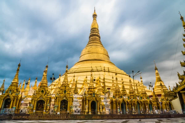 shwedagon pagoda, yangon, myanmar