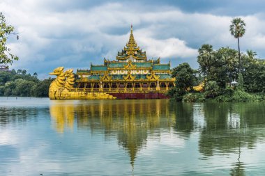 Karaweik Sarayı, Yangon, Myanmar