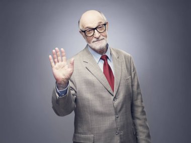 Komuta sizde dur jest