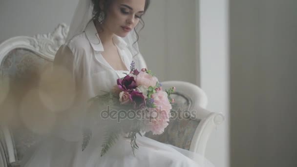 Hermoso retrato de novia — Vídeos de Stock