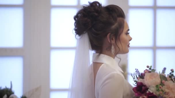 Жених и невеста — стоковое видео