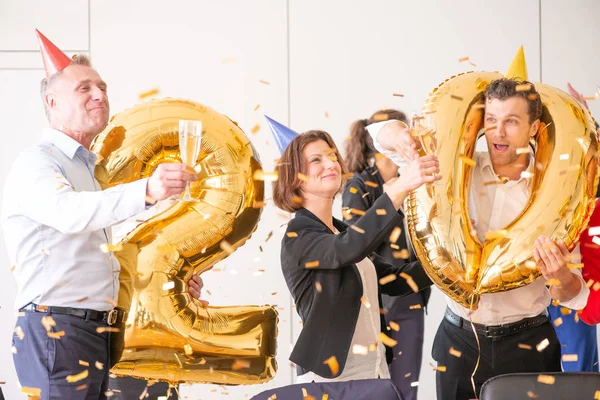 People Celebrating New Year in Office — Stock Photo, Image