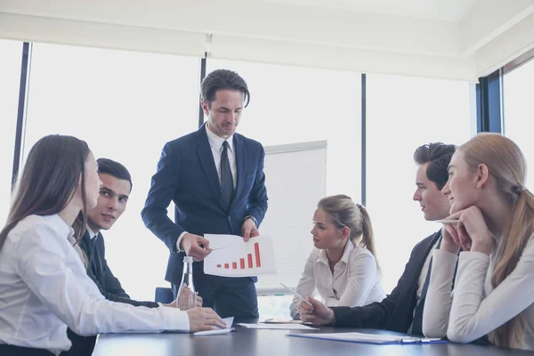 Präsentation im Büro — Stockfoto