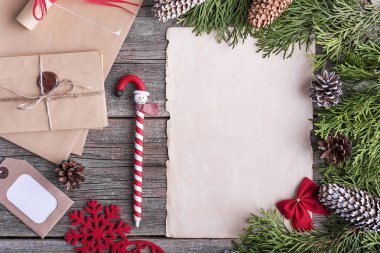 Boş mektup veya tebrik ederim yazmak için.