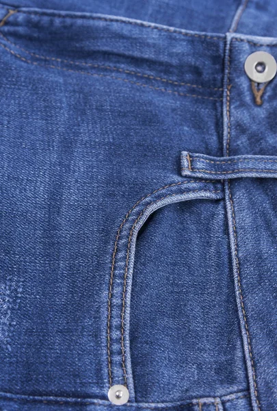 Die Taschen der Jeanshose. — Stockfoto
