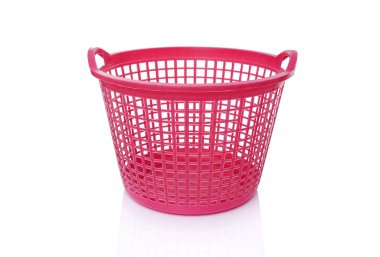 Plastik çamaşır sepeti.
