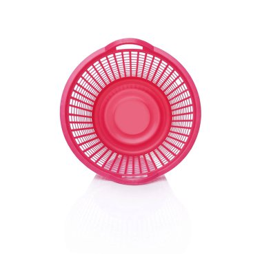 Plastik çamaşır sepeti.