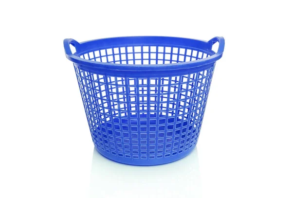 Plastik çamaşır sepeti.