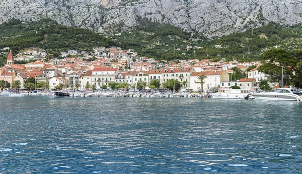 Makarska şehir Hırvatistan bağlantı noktası quay.