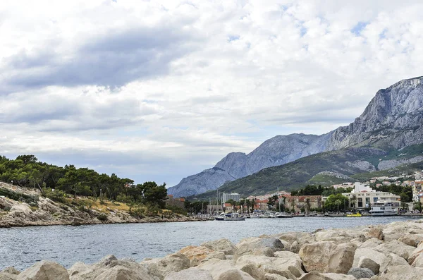 Makarska şehir Hırvatistan bağlantı noktası quay.