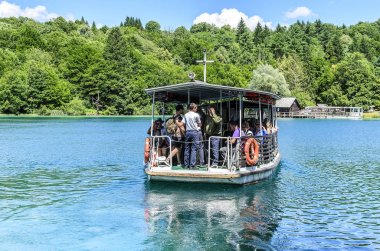 Plitvice Gölleri feribot.