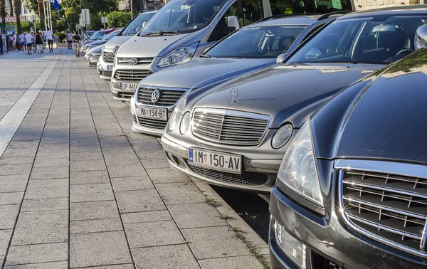 City parking in Makarska, Croatia. — Stock Photo, Image