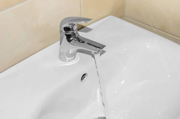 Washbasin for hands. Close-up. — Stock Photo, Image