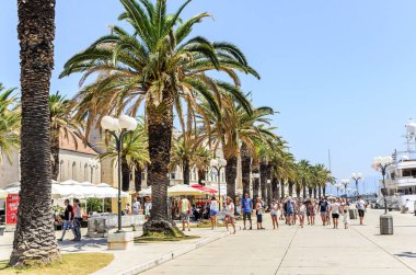 Quay şehrin Trogir, Hırvatistan.
