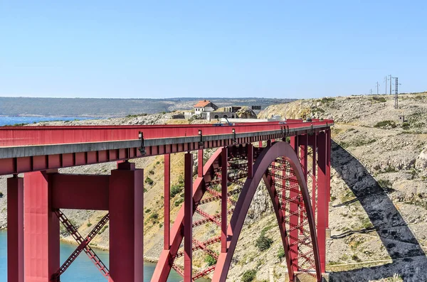 Röda bron Maslenica, Kroatien. — Stockfoto