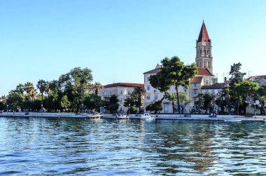 Trogir, Hırvatistan şehirde kanal.
