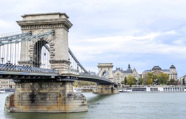 Szechenyi köprü Budapeşte '.