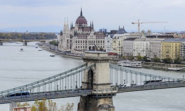 Bir yükseklikten Budapeşte görünüm.