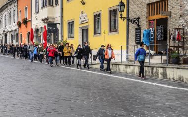 Budapeşte, sokaklarda turist.