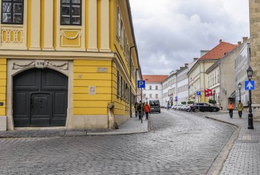 Budapeşte, sokaklarda turist.