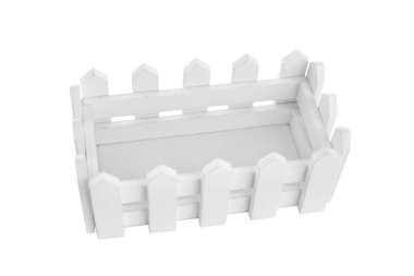 Bir çit şeklinde ahşap kutu.