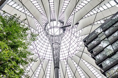 Potsdamer Platz, Berlin 'deki Sony Center