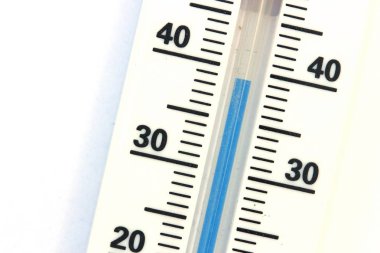 37 santigrat derece gösteri termometre