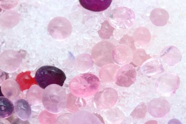 sillica pembe boncuk makro görünümünde jel